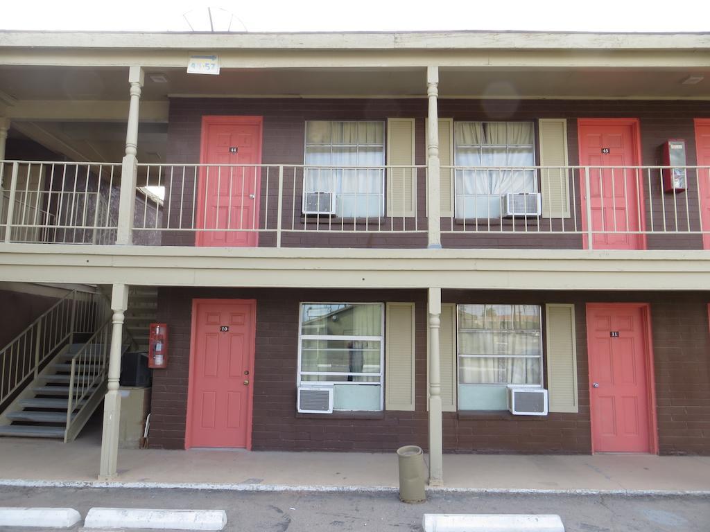 Blythe Inn Motel 2*